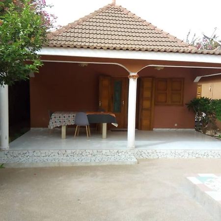 Chez Coumba Et Daniel Bed & Breakfast Saly Portudal Ngoại thất bức ảnh