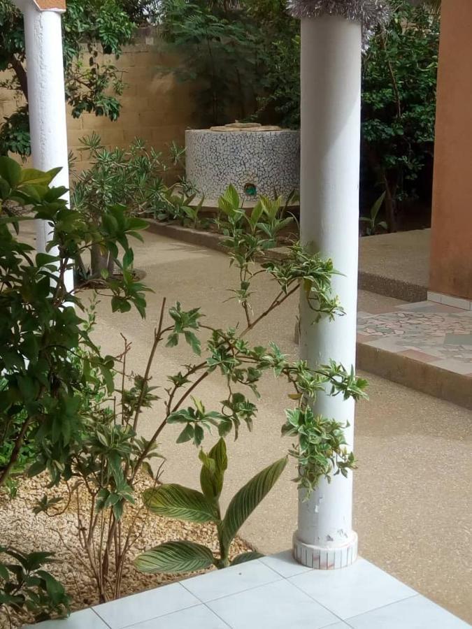Chez Coumba Et Daniel Bed & Breakfast Saly Portudal Ngoại thất bức ảnh
