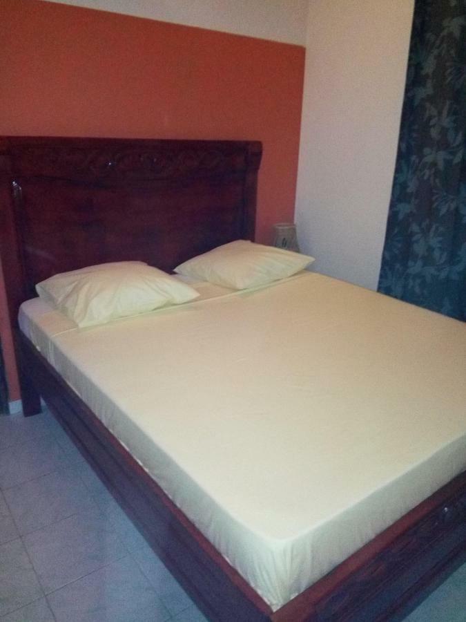 Chez Coumba Et Daniel Bed & Breakfast Saly Portudal Ngoại thất bức ảnh